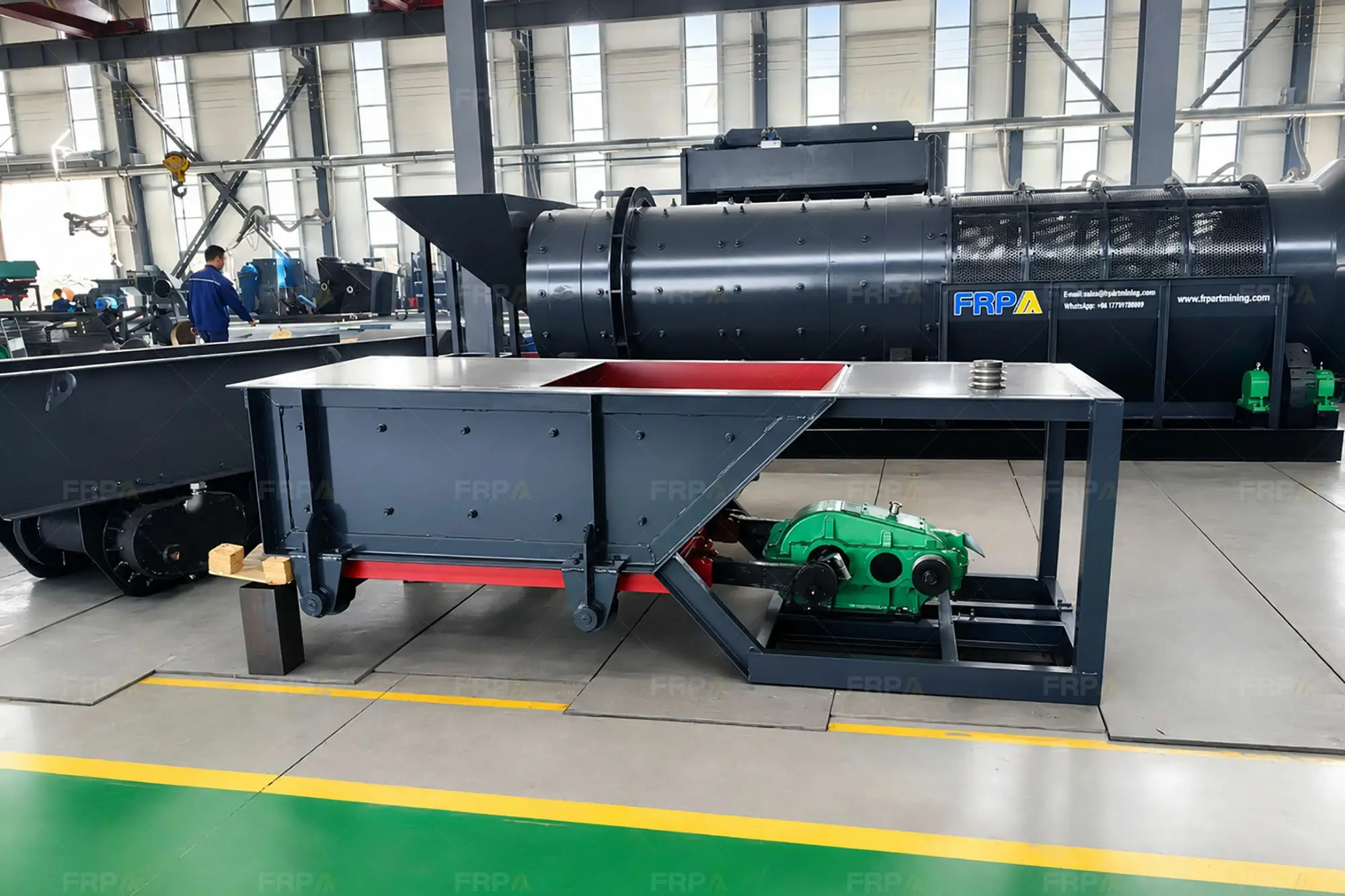 chute feeder (7)