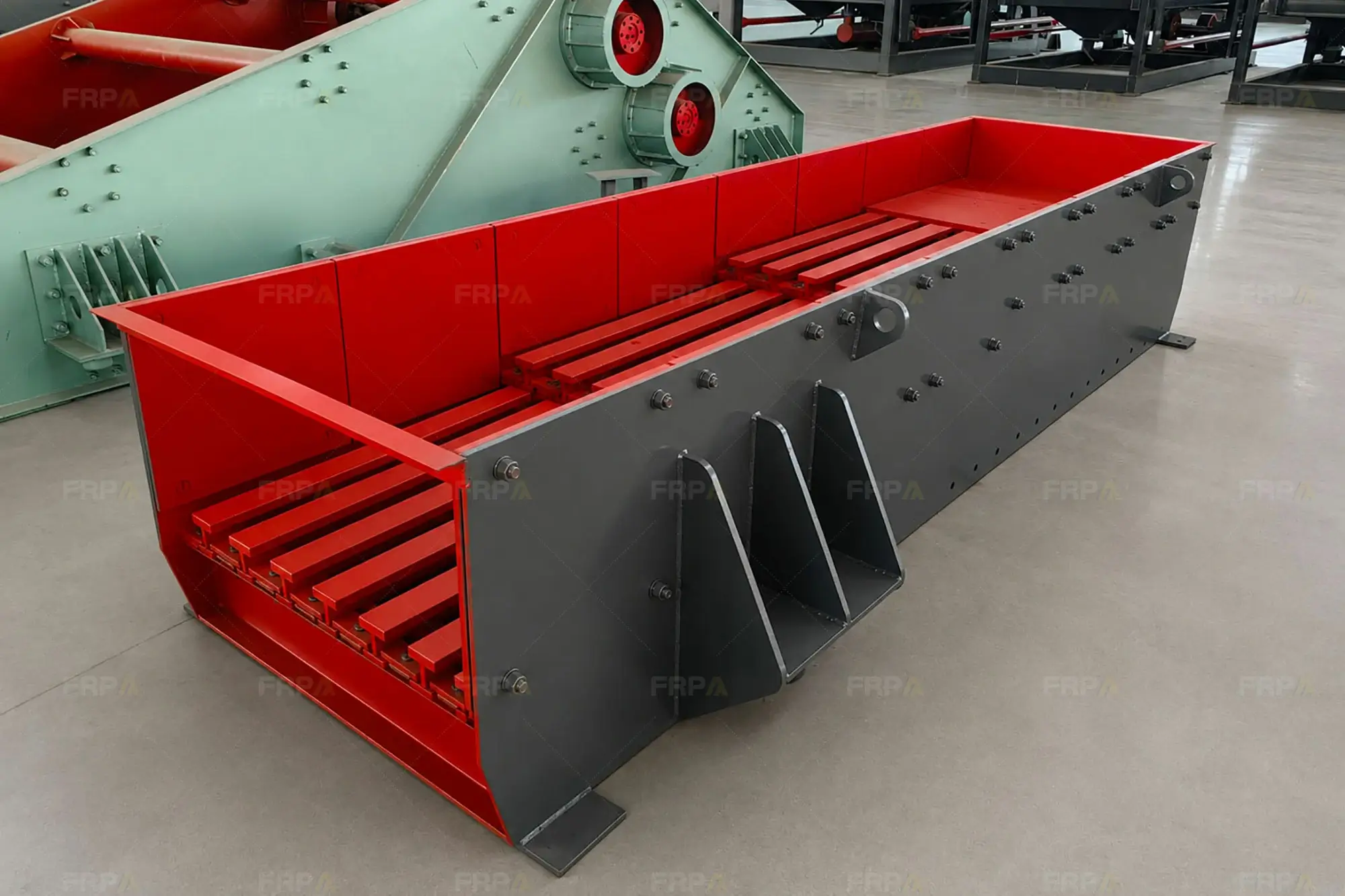 vibrating feeder (8)